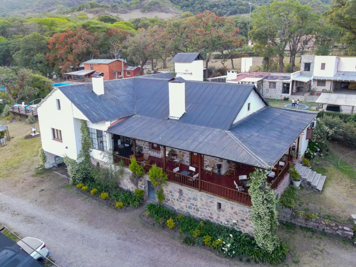 Hostal El Cerrito San Lorenzo San Lorenzo  Exterior photo