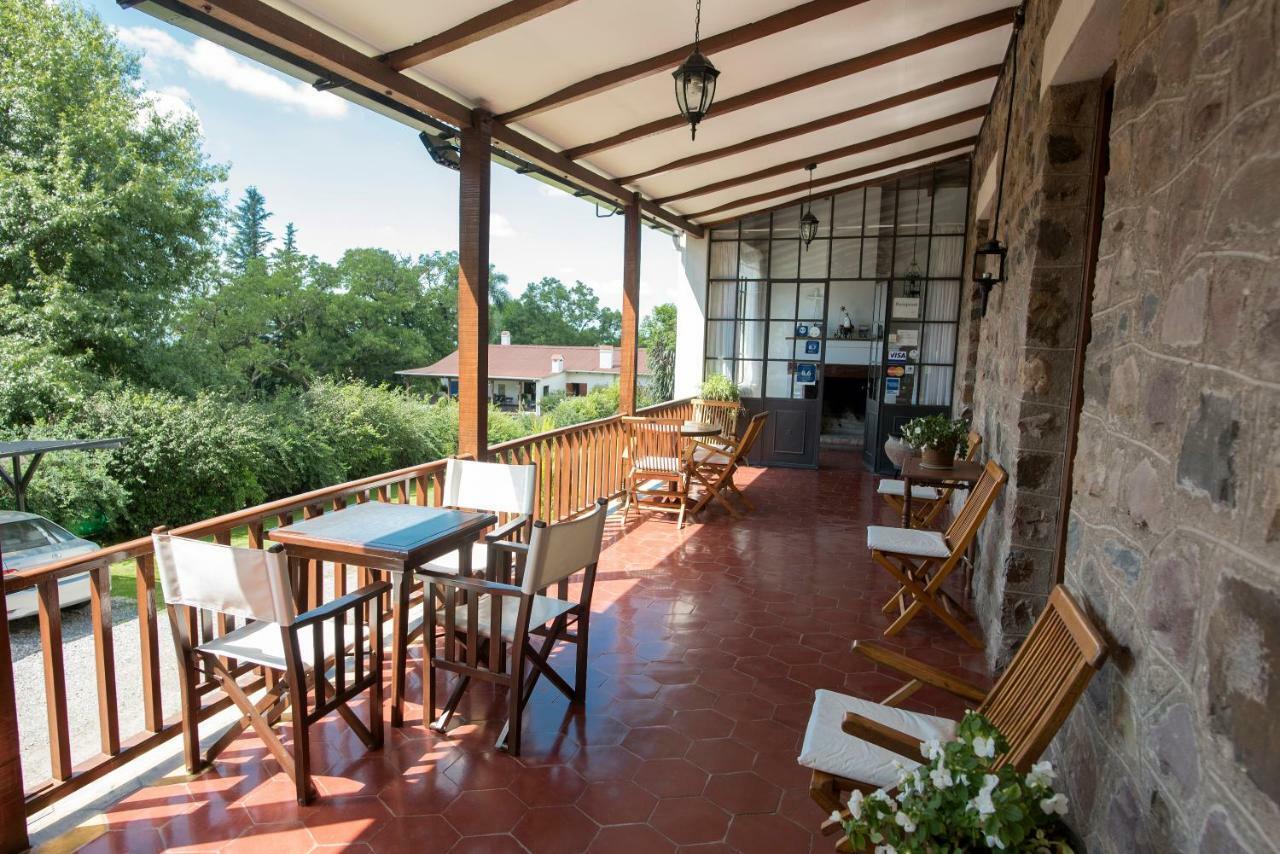 Hostal El Cerrito San Lorenzo San Lorenzo  Exterior photo